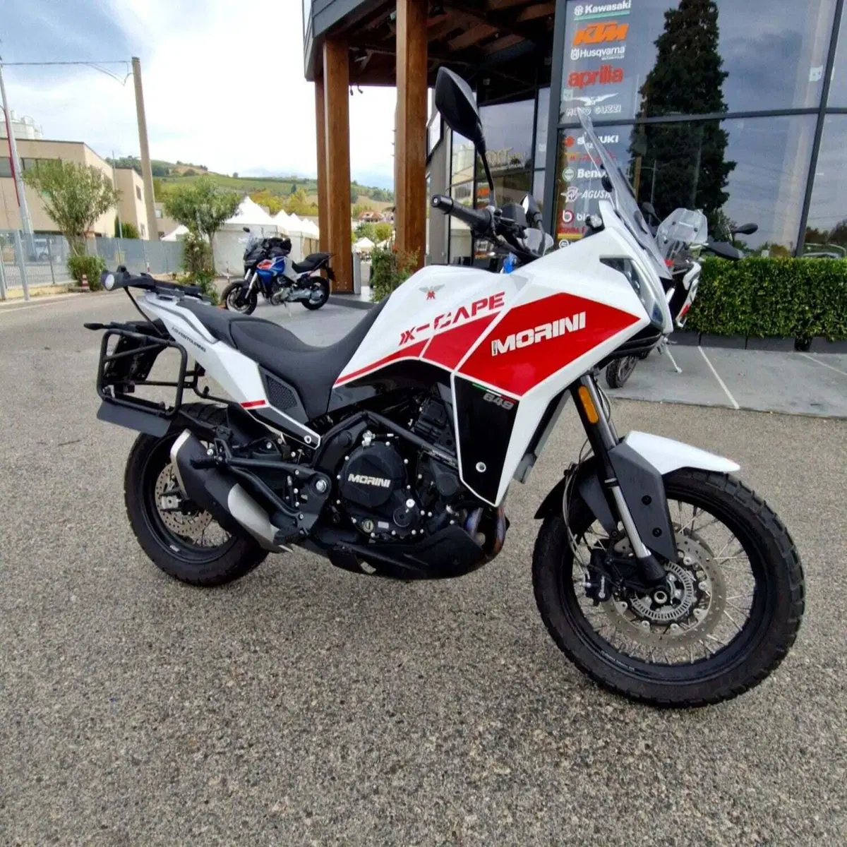 Moto Morini X-Cape 650 (2021 - 26) (2)
