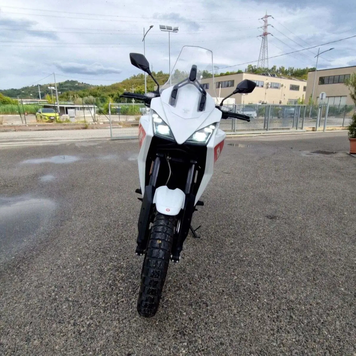 Moto Morini X-Cape 650 (2021 - 26) (3)