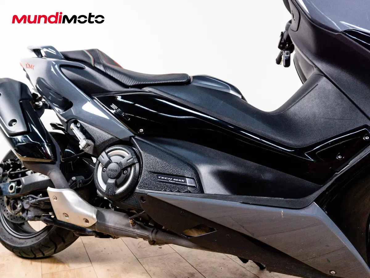 Yamaha T-Max 560 Tech Max (2020) (5)