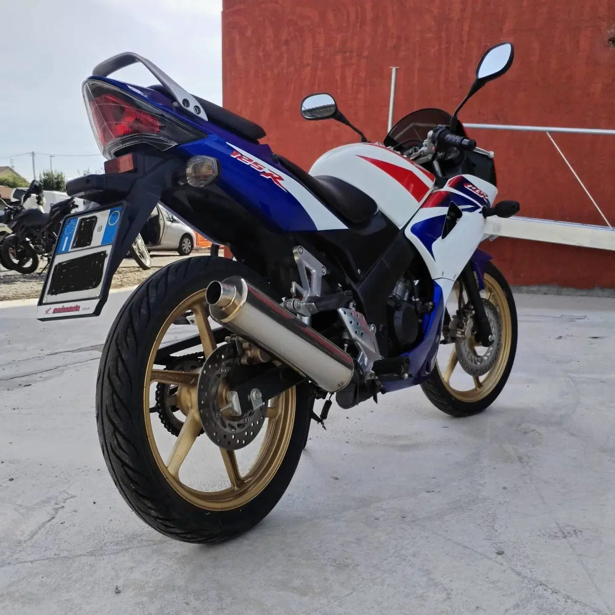 Honda CBR 125 R (2007 - 17) (3)