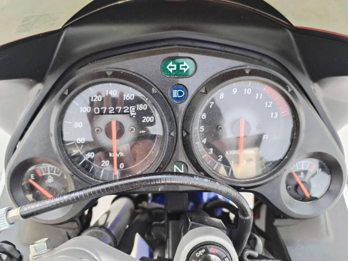 Honda CBR 125 R (2007 - 17) (7)