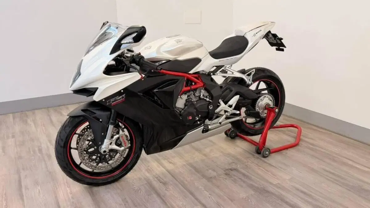 MV Agusta F3 800 EAS (2013 - 15) (5)