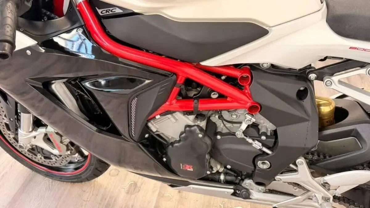 MV Agusta F3 800 EAS (2013 - 15) (11)