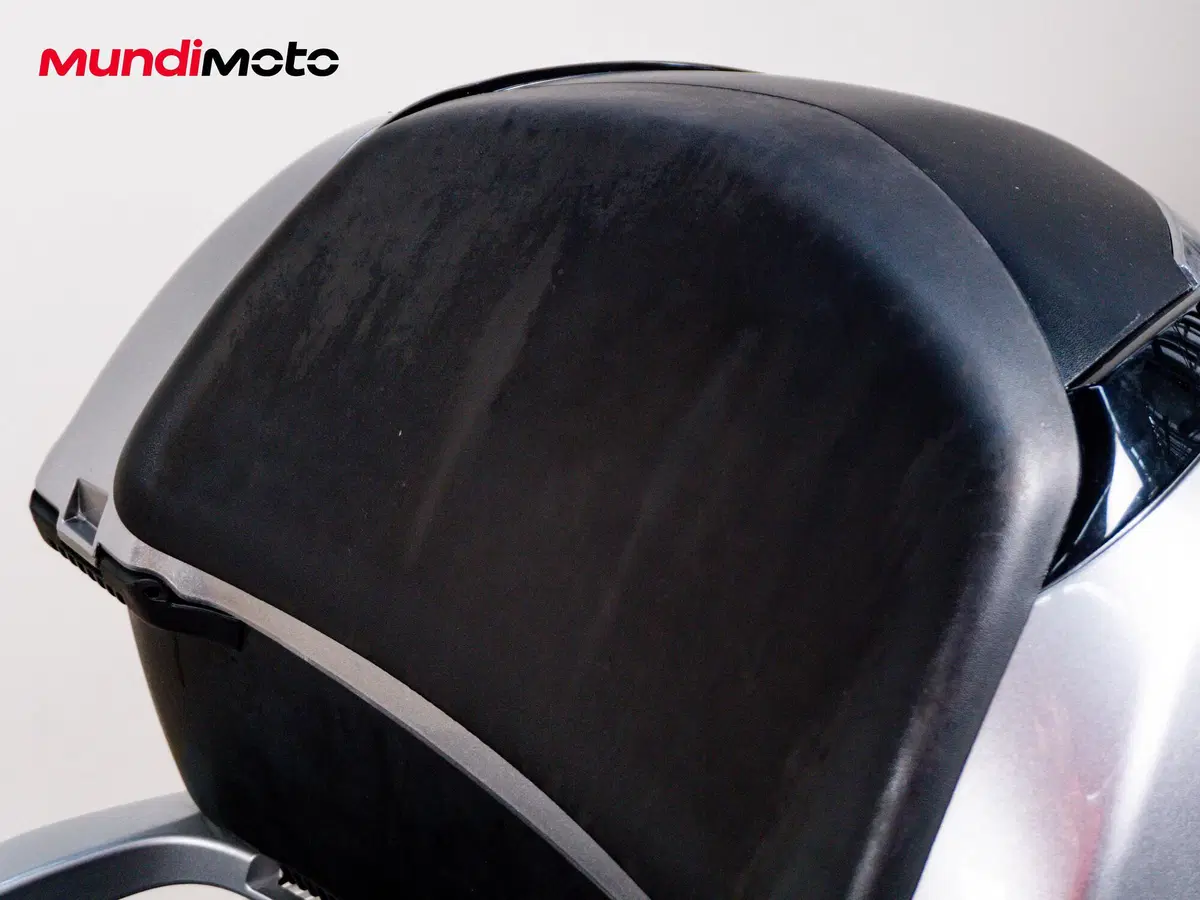 Honda SH 300 i ABS (2011 - 13) (16)