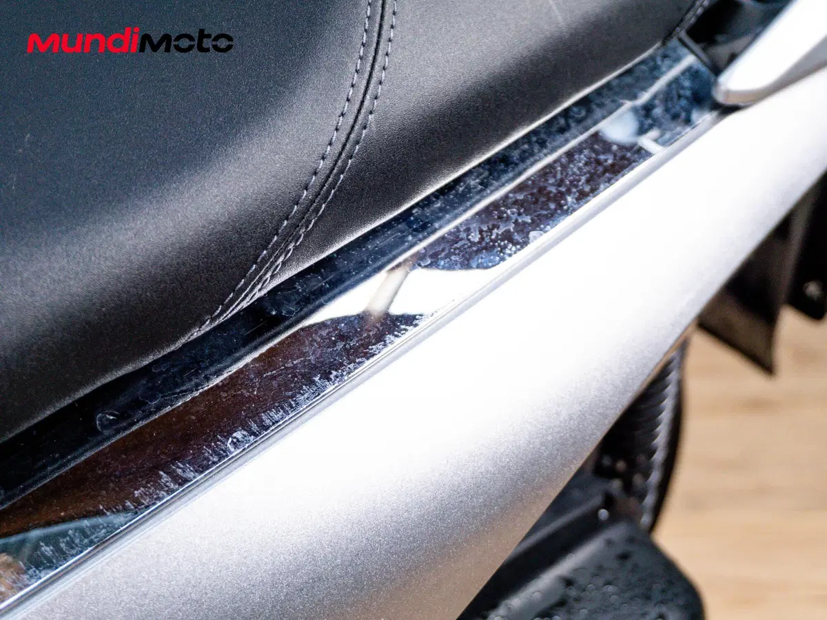 Honda SH 300 i ABS (2011 - 13) (18)