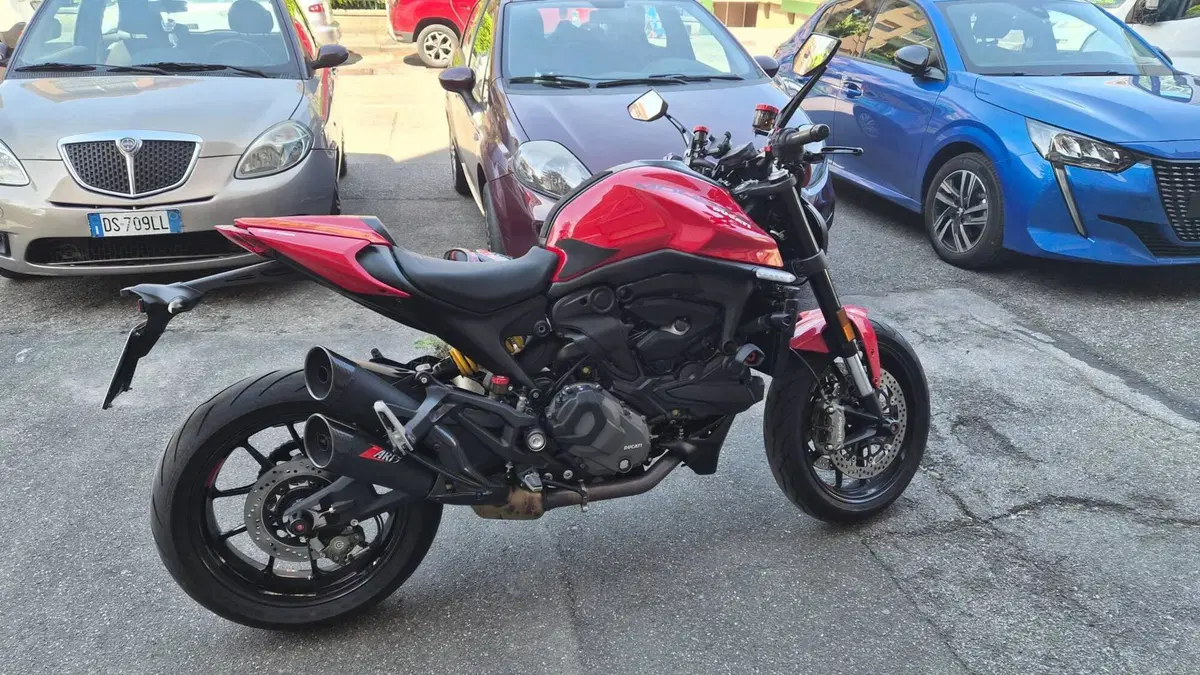 Ducati Monster 937 + (2021 - 25) (2)