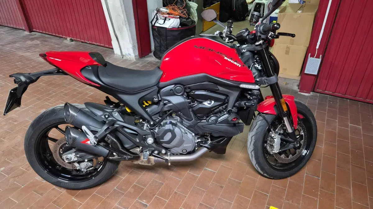 Ducati Monster 937 + (2021 - 25) (6)