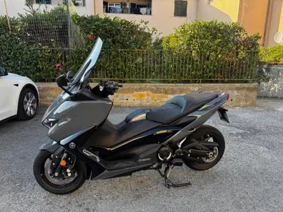 Yamaha T-Max 560 Tech Max (2021) usata