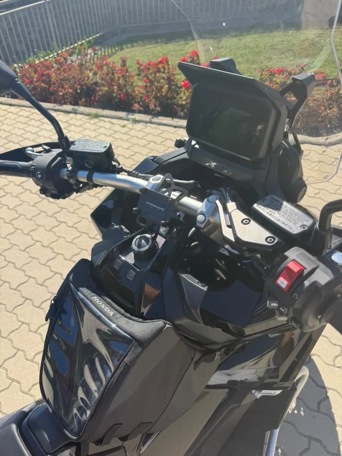 Honda X-ADV 750 Gravel (2025 - 26) (3)