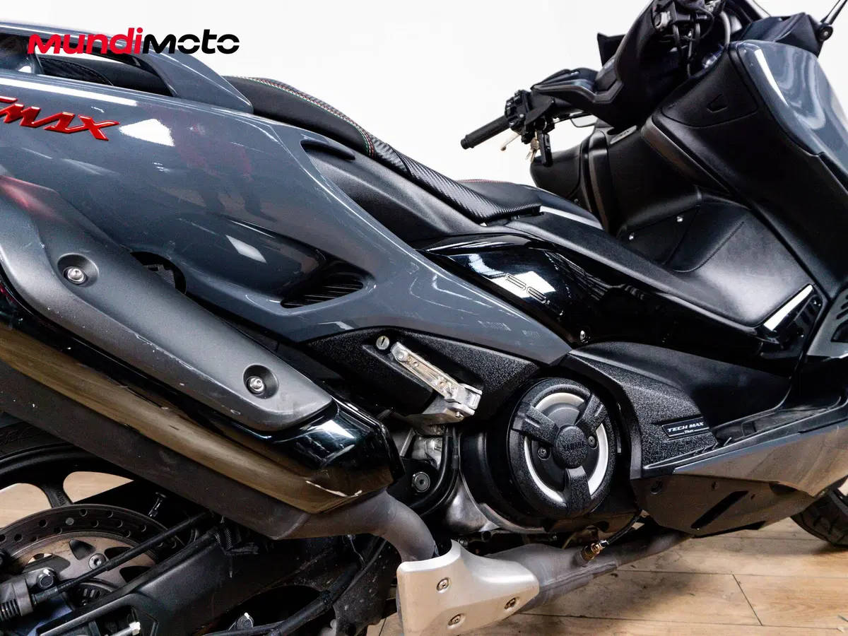 Yamaha T-Max 560 Tech Max (2020) (4)
