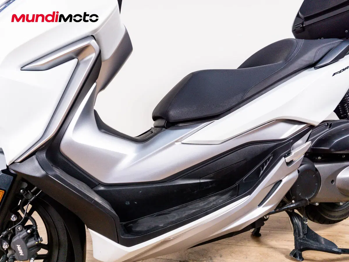 Honda Forza 300 (2019 - 20) (9)