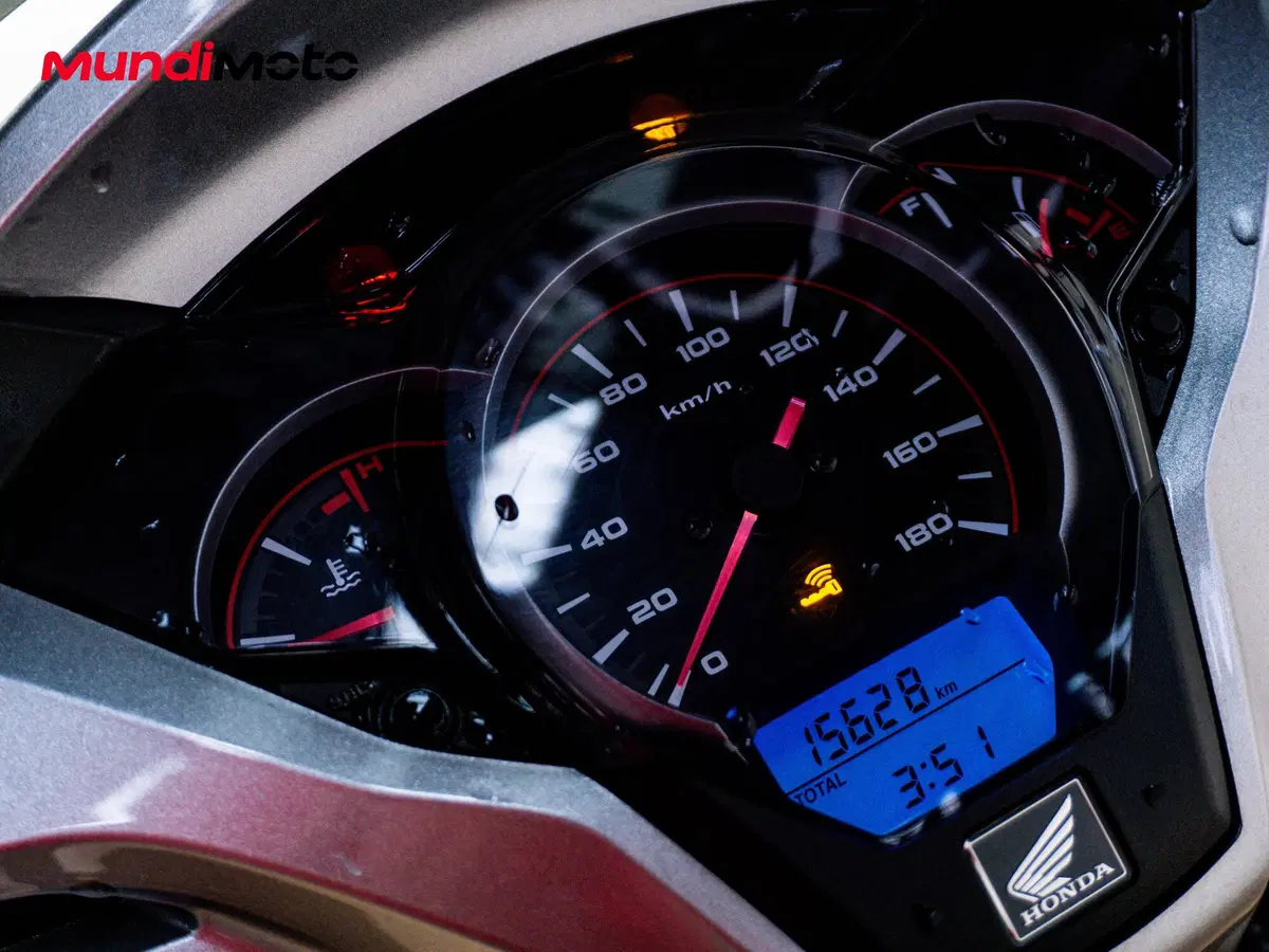 Honda SH 300 i ABS (2011 - 13) (12)