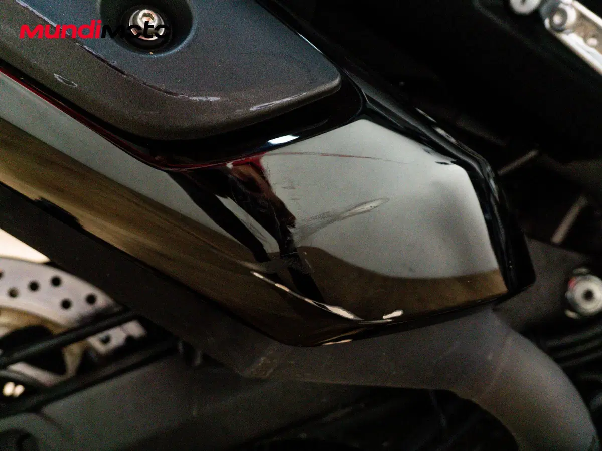 Yamaha T-Max 560 Tech Max (2020) (20)