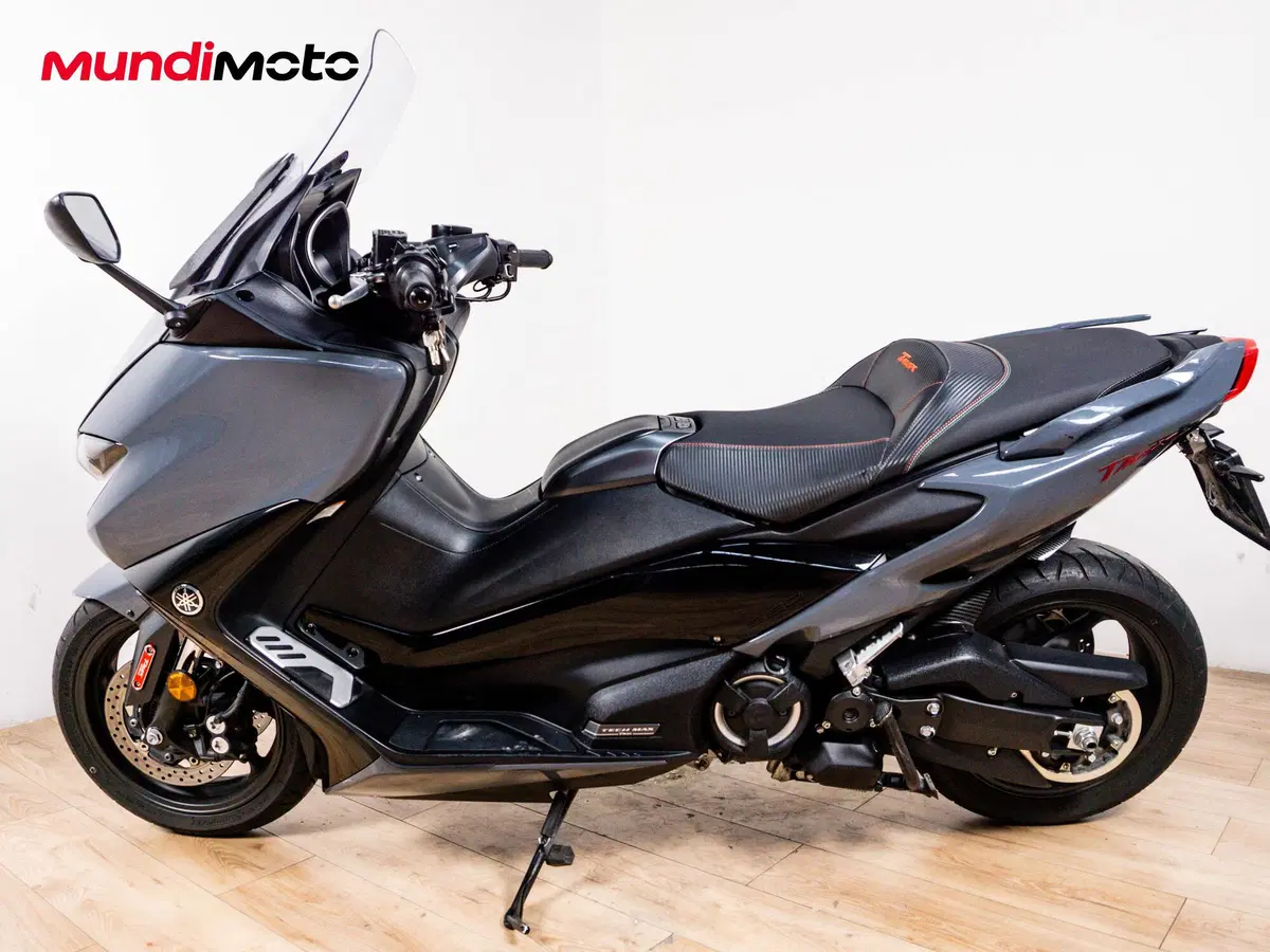 Yamaha T-Max 560 Tech Max (2020) (6)