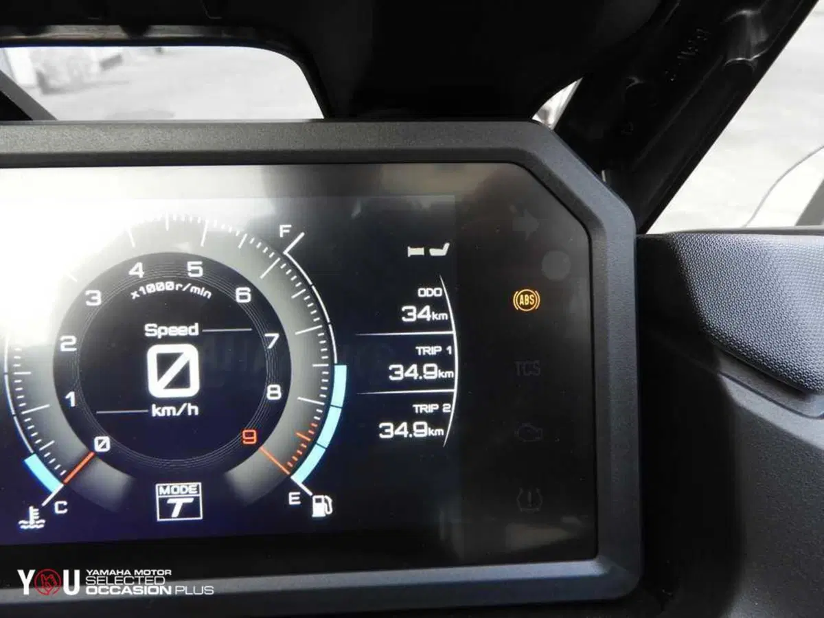 Yamaha T-Max 560 Tech Max (2025 - 26) (5)