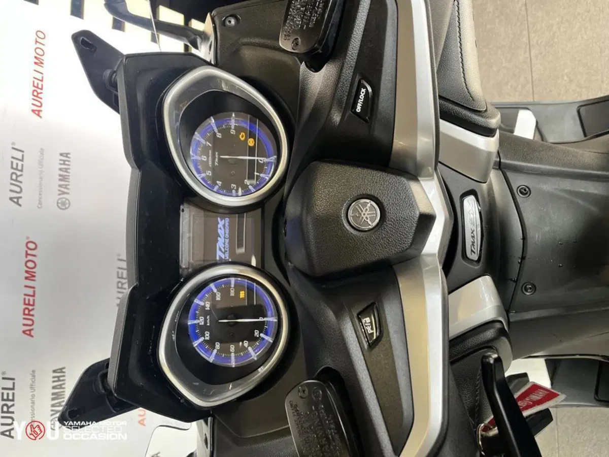 Yamaha T-Max 530 SX (2017 - 19) (10)