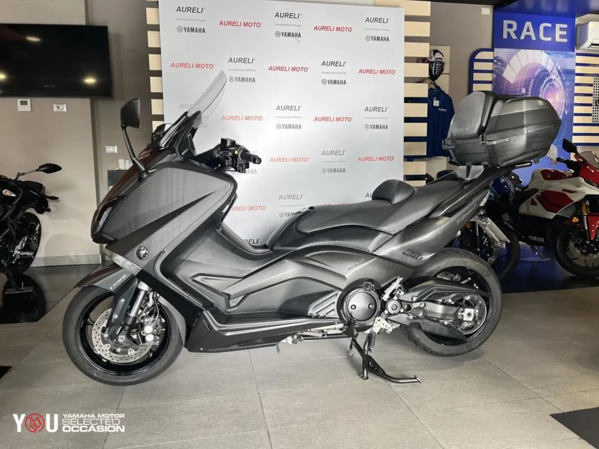 Yamaha T-Max 530 (2015 - 16)