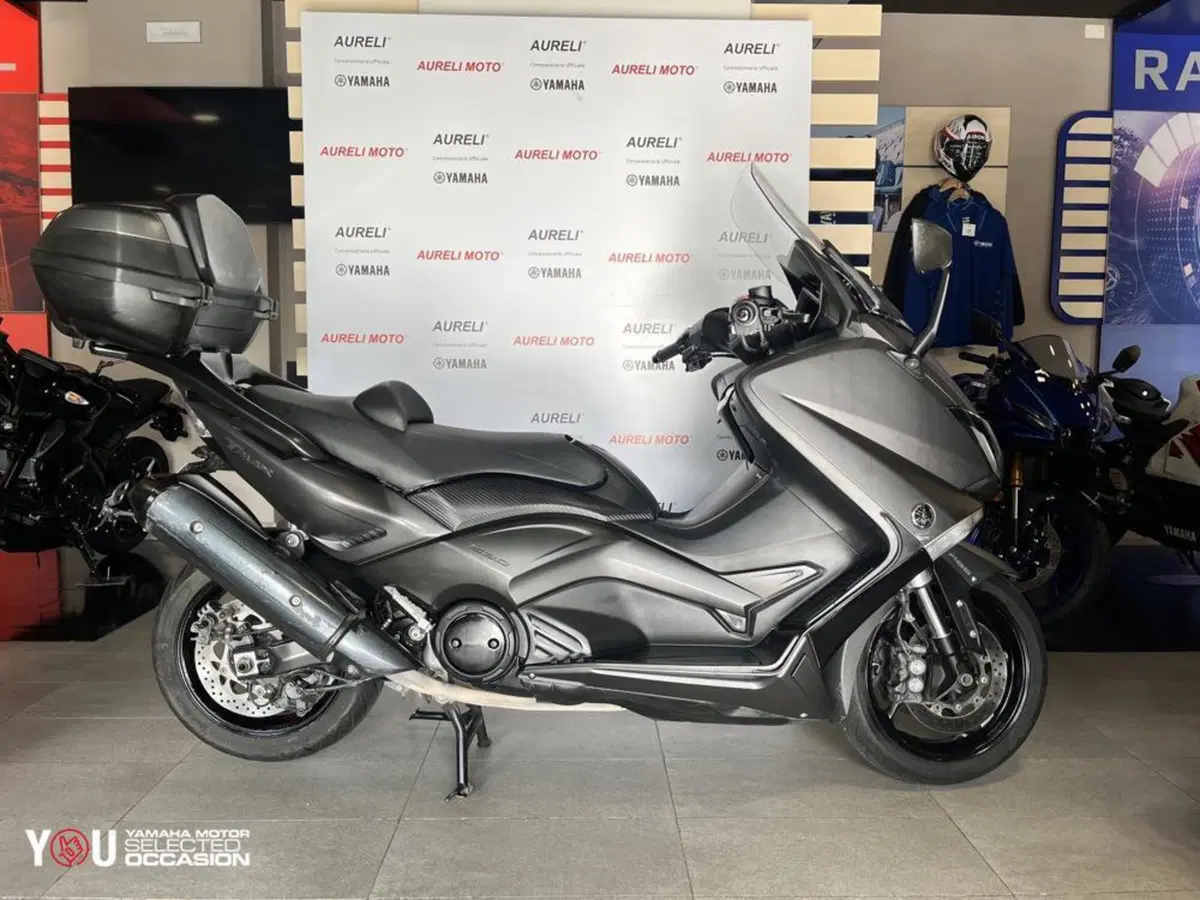 Yamaha T-Max 530 (2015 - 16) (3)