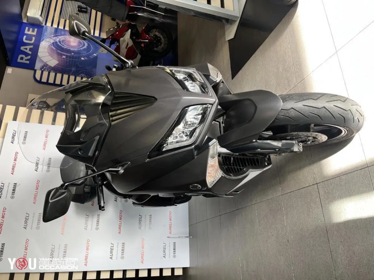 Yamaha T-Max 530 (2015 - 16) (6)