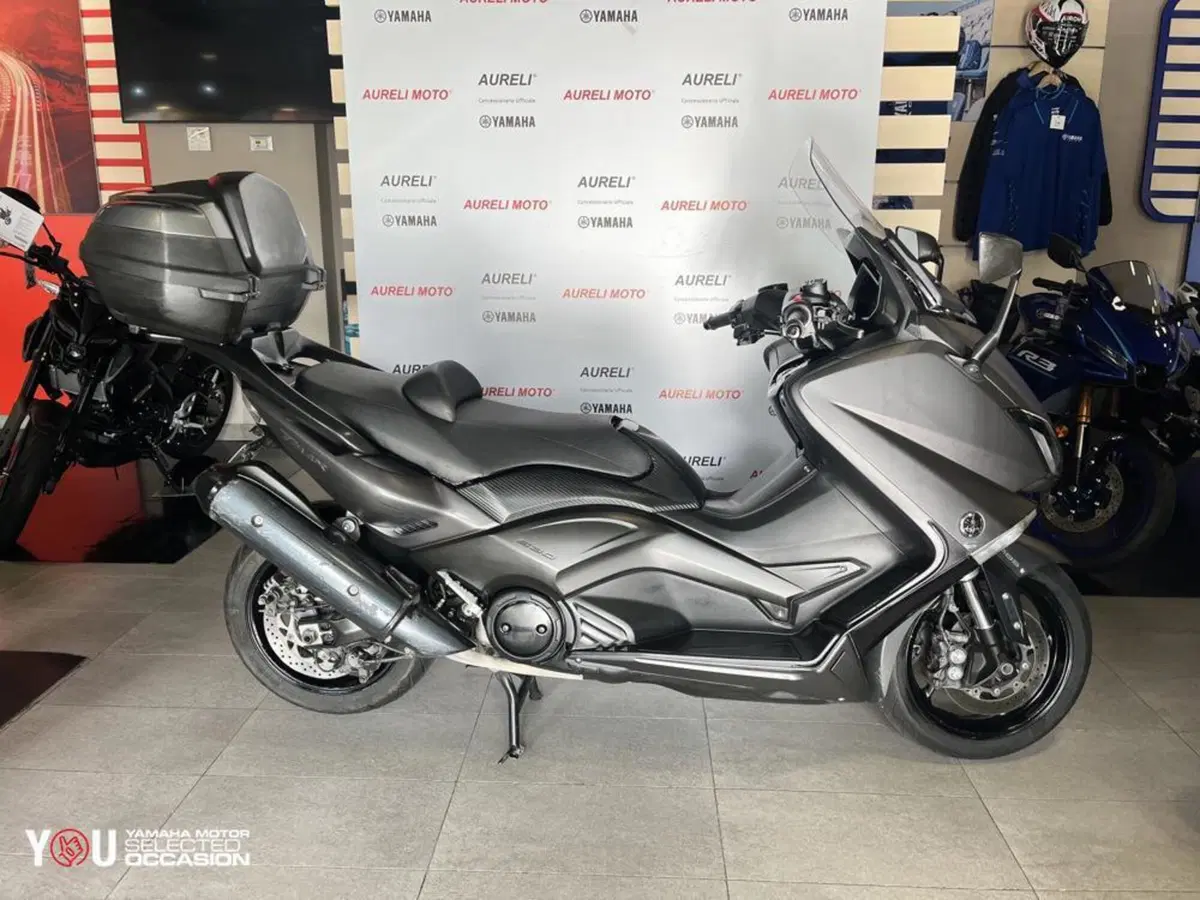 Yamaha T-Max 530 (2015 - 16) (10)