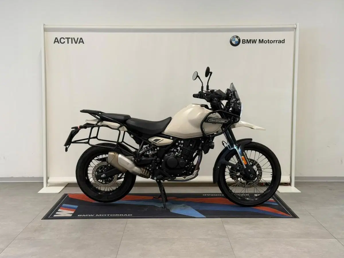 Royal Enfield Himalayan 450 (2024 - 26) (2)