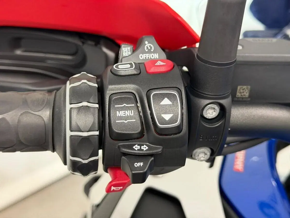 Bmw R 1300 GS Adventure Trophy (2025 - 26) (9)