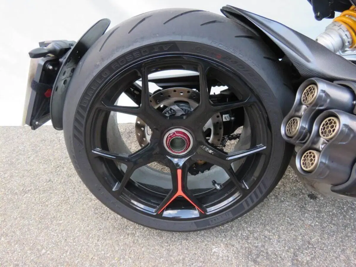Ducati Diavel V4 RS (2026) (13)