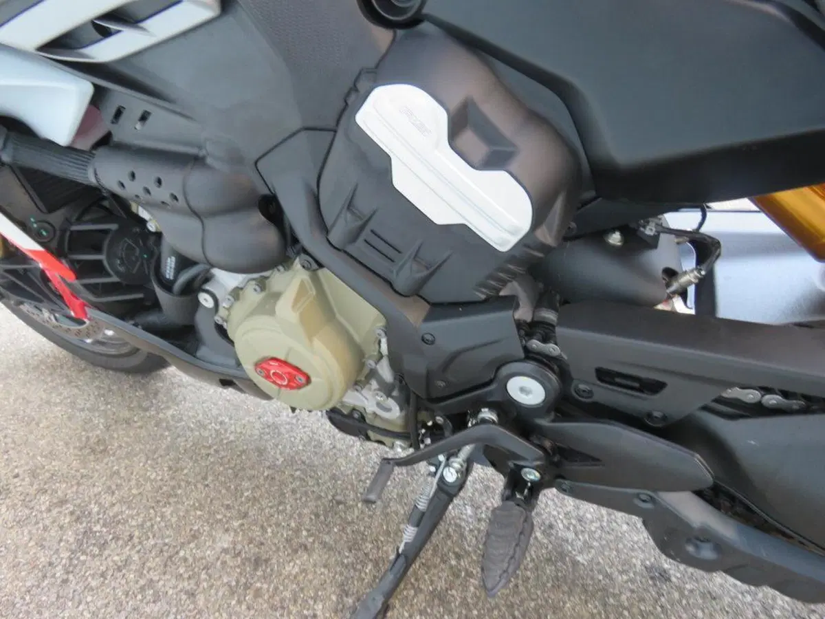 Ducati Diavel V4 RS (2026) (15)