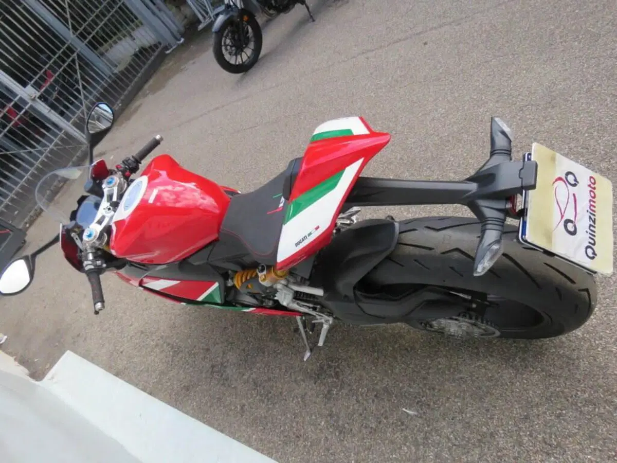 Ducati Panigale V2 Bayliss 1st Championship 20th Anniversary (2021 - 24) (5)