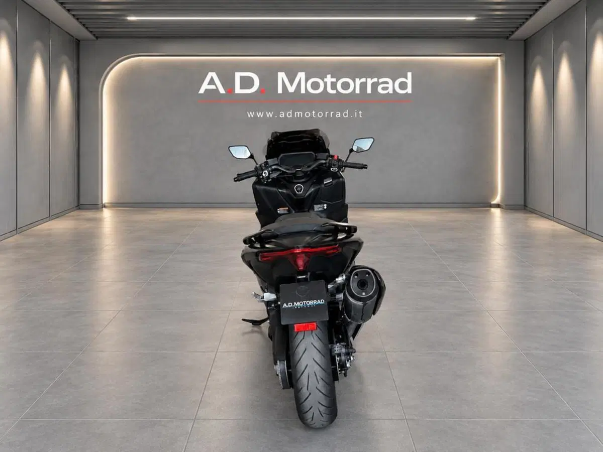 Yamaha T-Max 560 Tech Max (2022 - 24) (6)