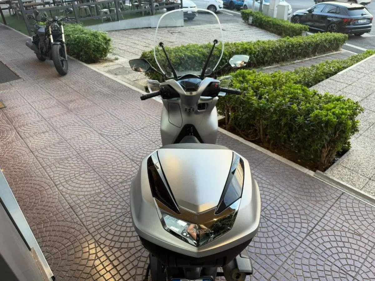 Honda SH 350 (2021 - 24) (4)