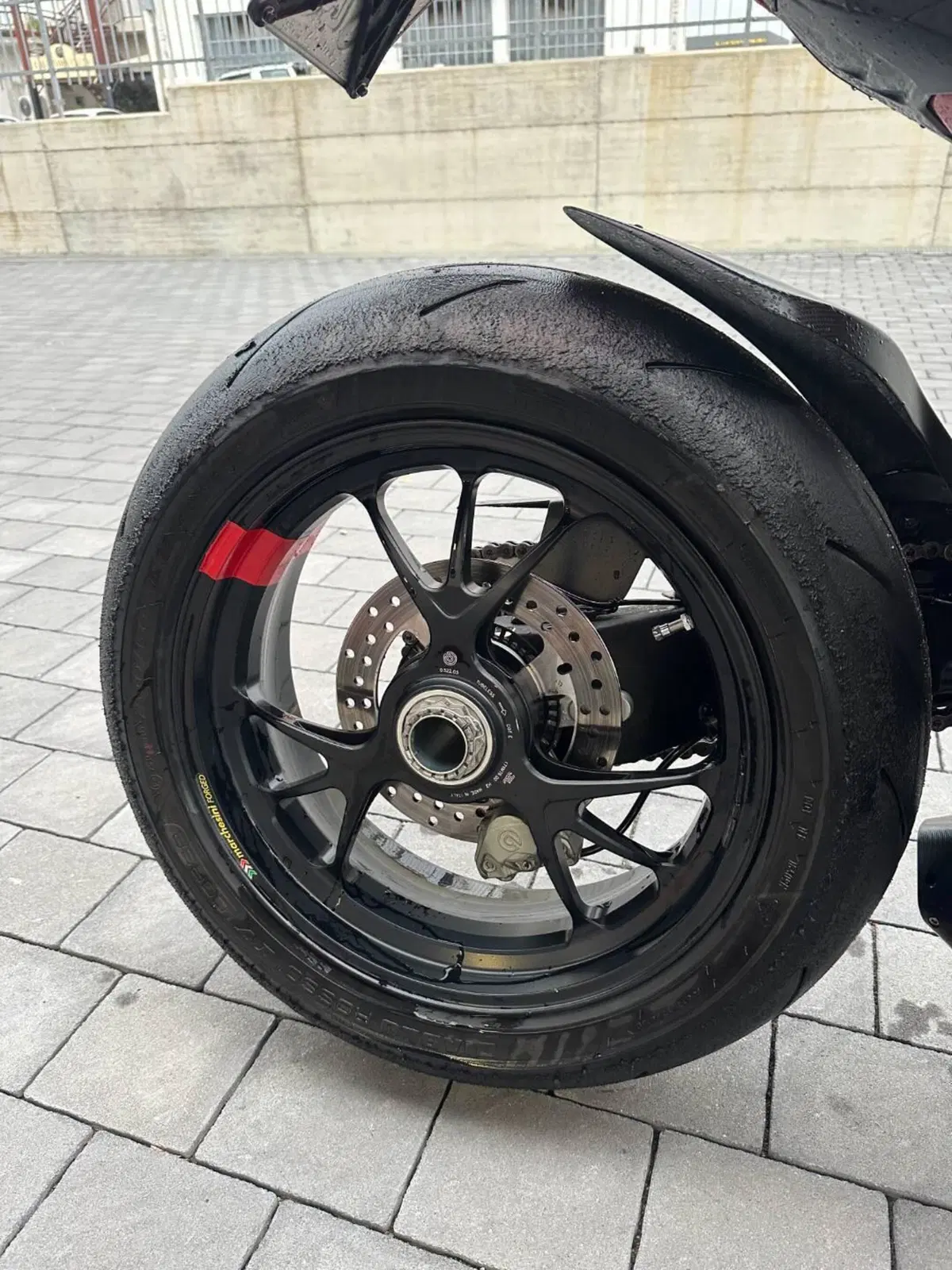 Ducati Streetfighter V4 S (2023 - 24) (13)