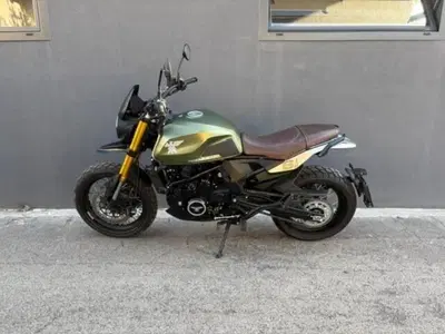 Moto Morini SEIEMMEZZO SCR (2022 - 26) usata