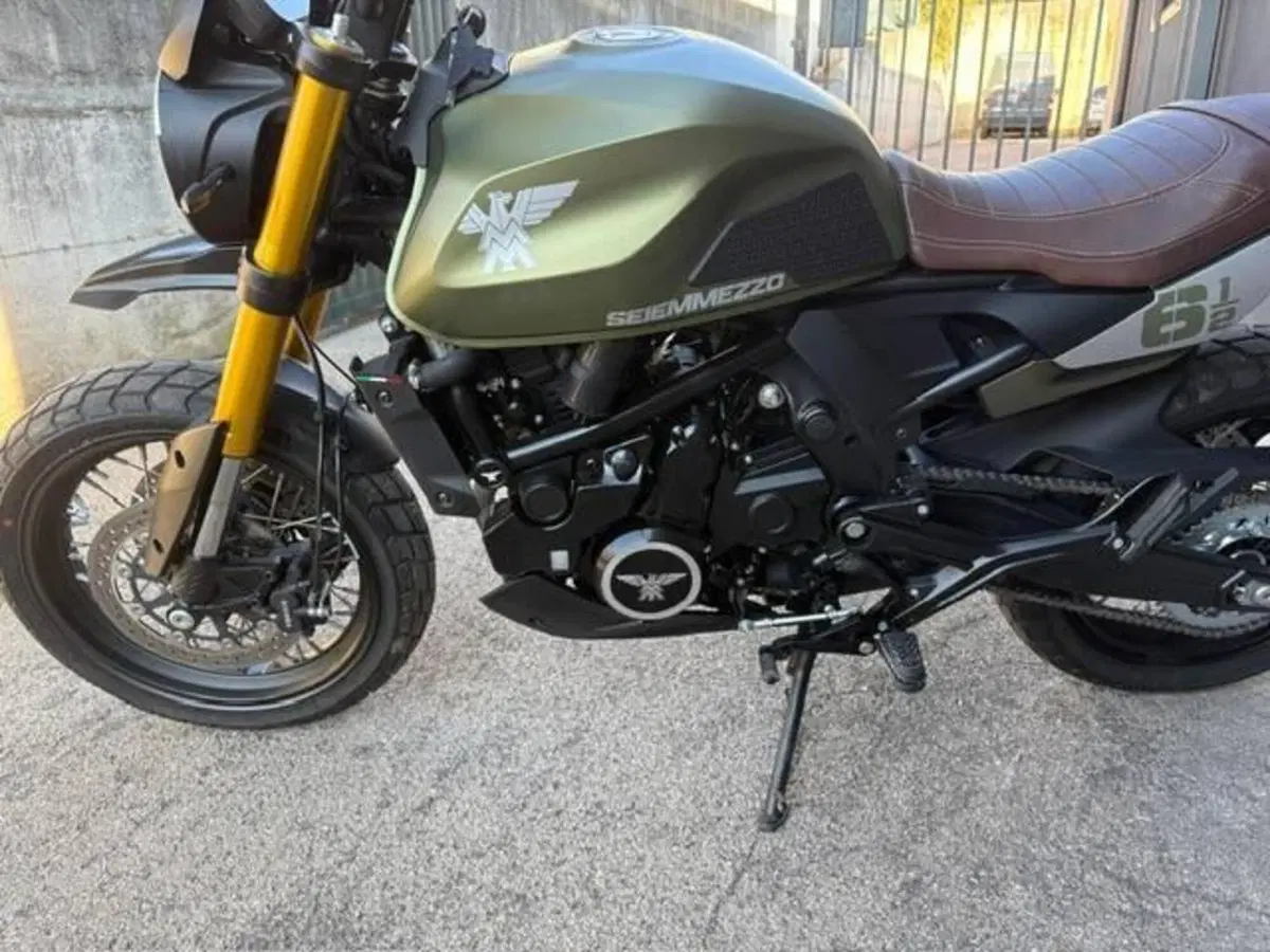 Moto Morini SEIEMMEZZO SCR (2022 - 26) (5)