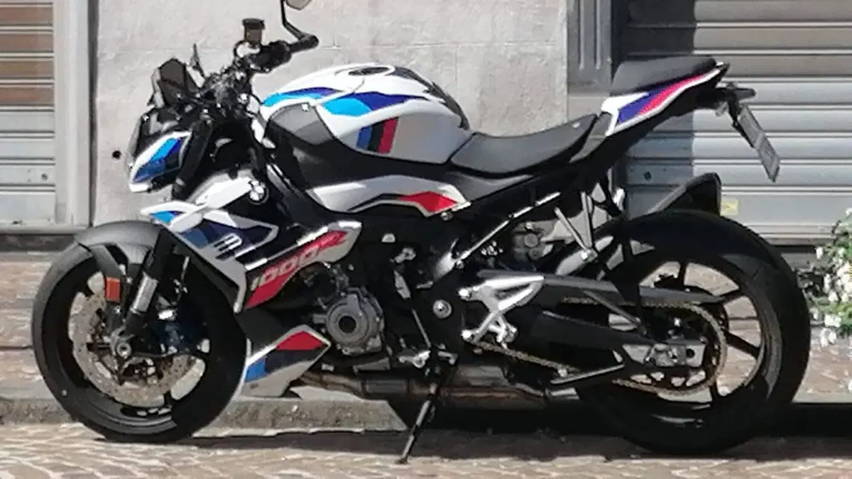Bmw M 1000 R (2023 - 24)