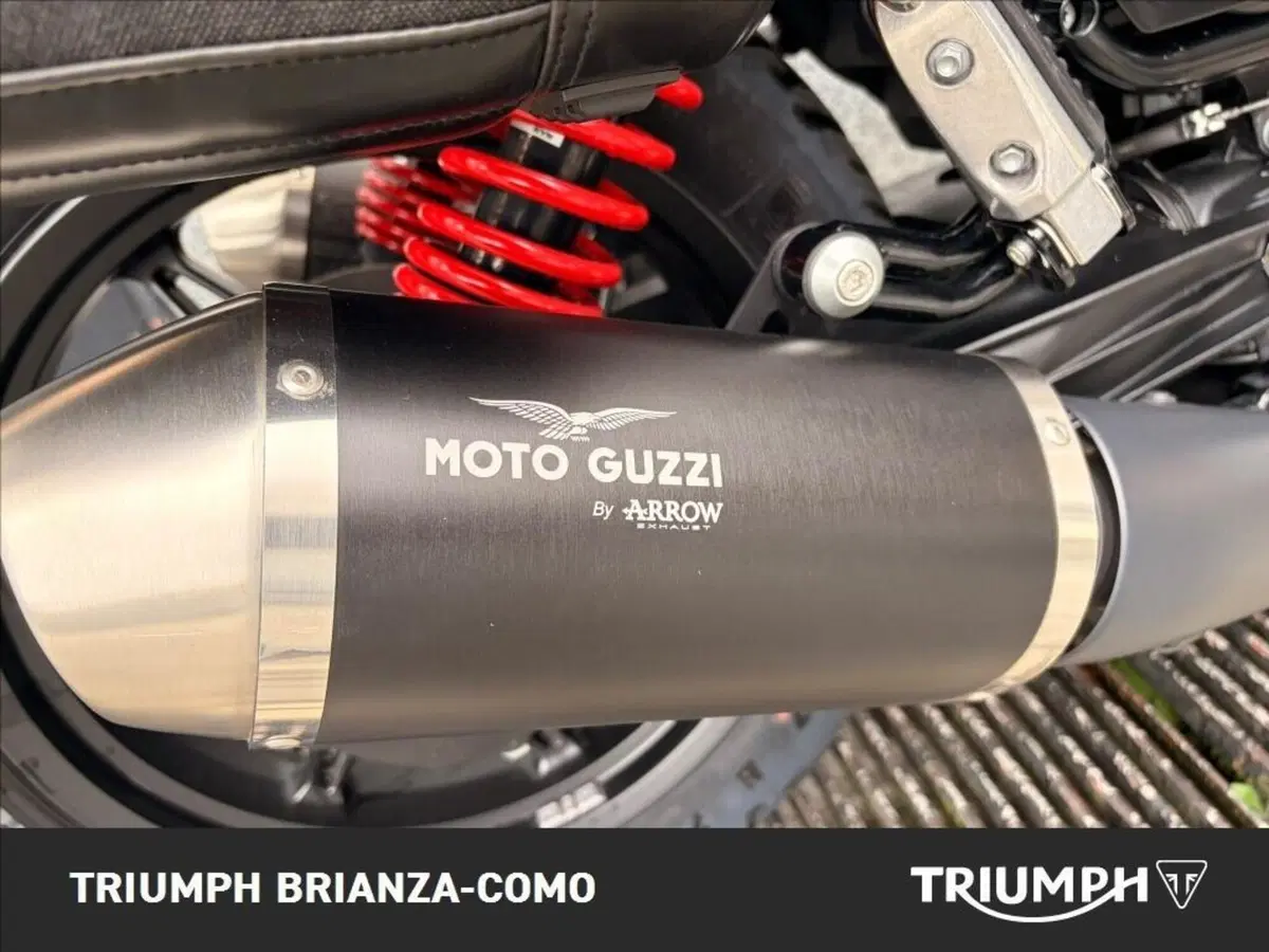 Moto Guzzi V7 850 Stone Special Abs (2021) (4)