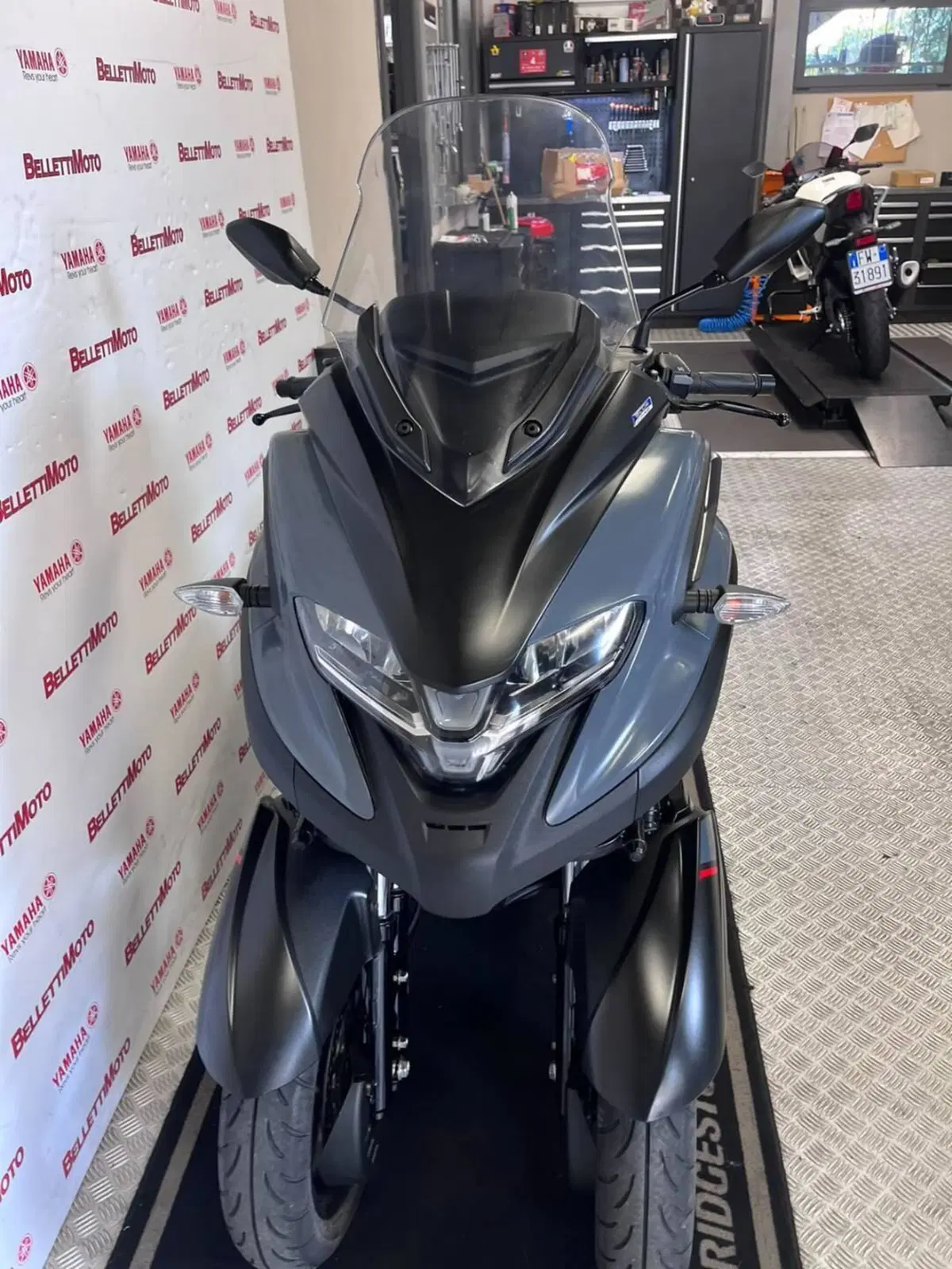 Yamaha Tricity 300 (2021 - 24) (8)