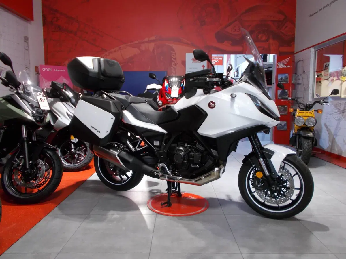 Honda NT 1100 Travel DCT (2022 - 24) (10)