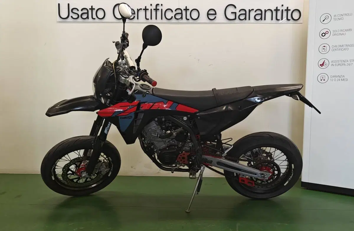 Fantic Motor XMF 125 Motard Performance 4T (2023 - 24) (4)