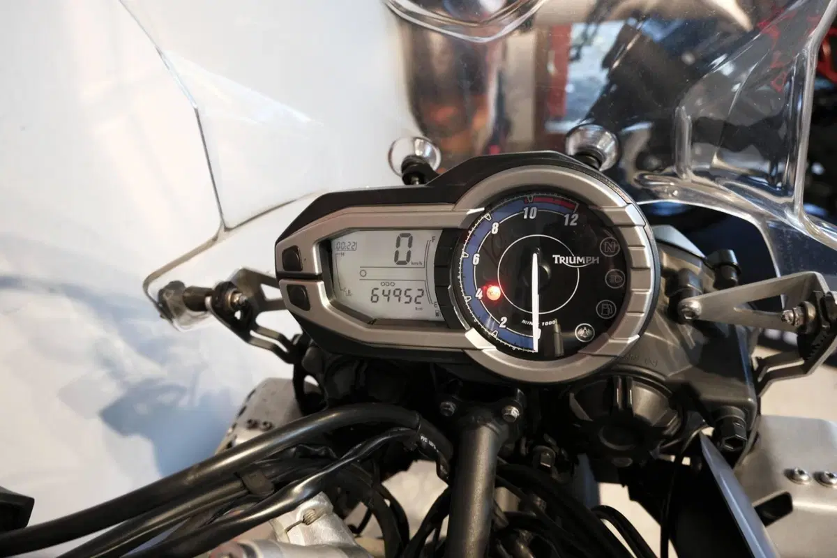 Triumph Tiger 800 XC ABS (2010 - 14) (7)