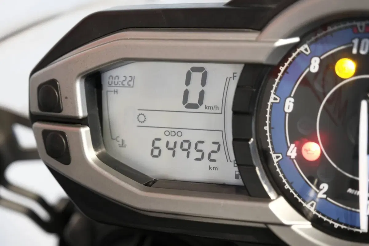 Triumph Tiger 800 XC ABS (2010 - 14) (8)