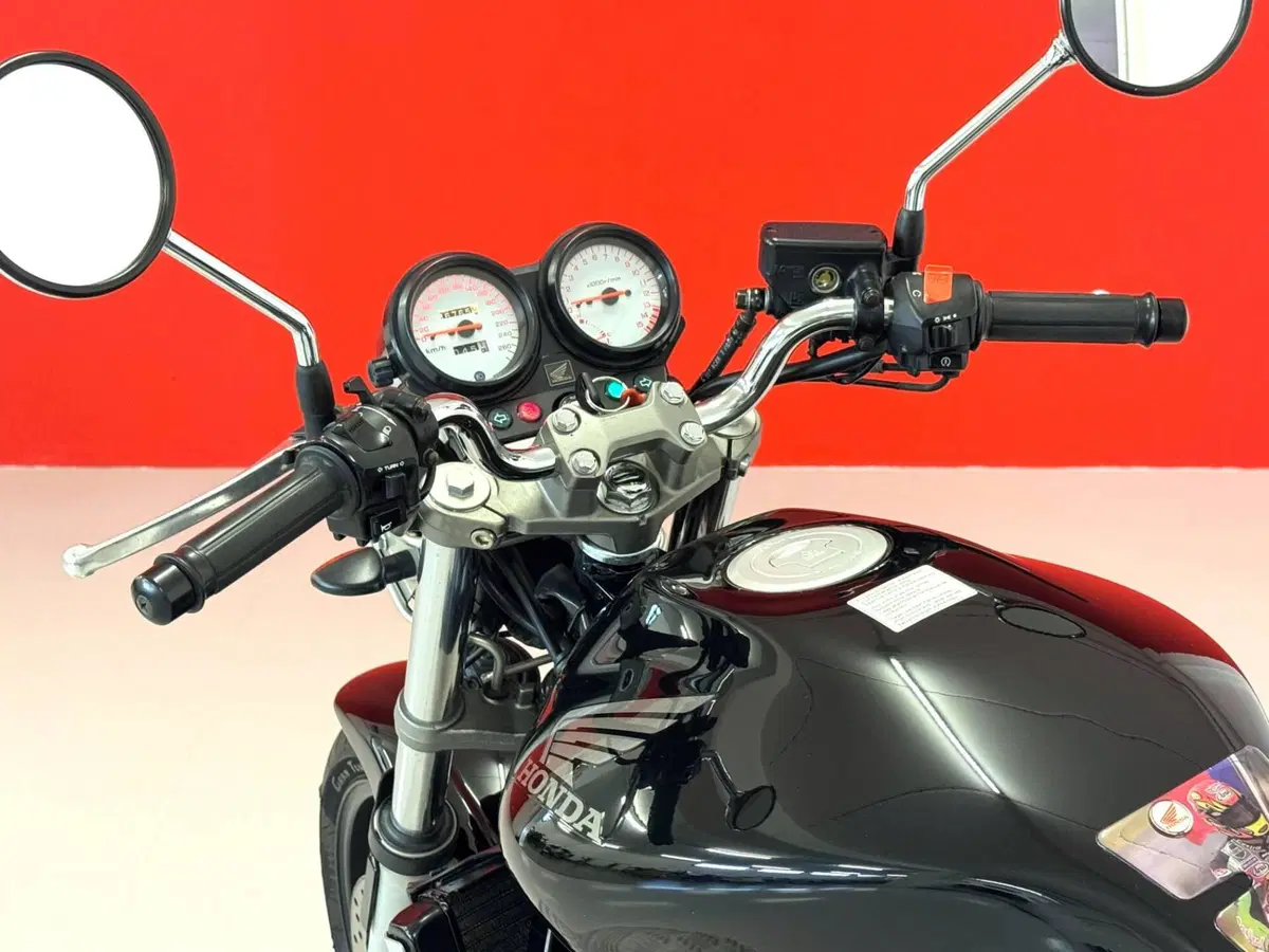 Honda Hornet 600 (2003 - 04) (17)
