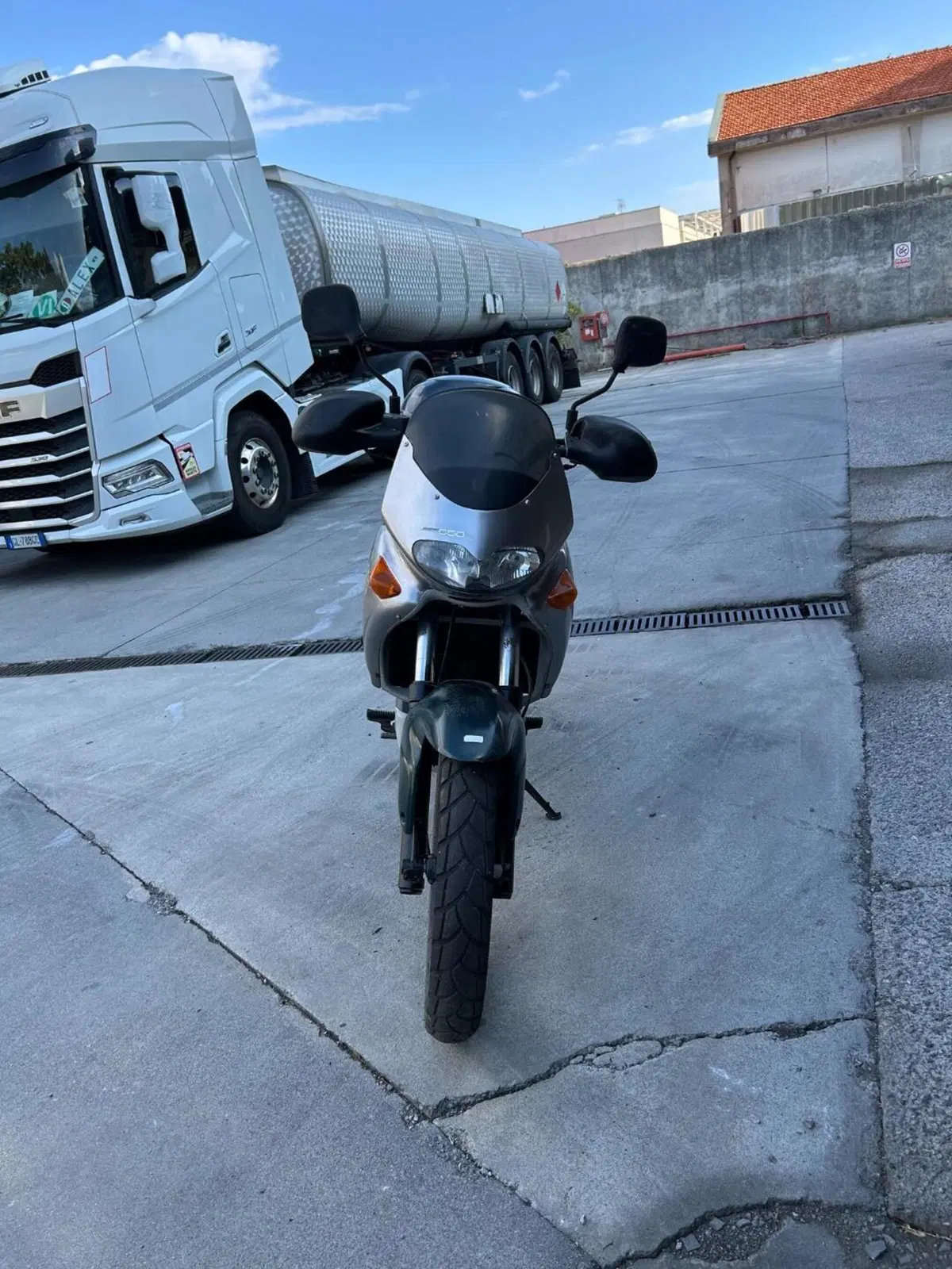 Aprilia Pegaso 650 IE (2001 - 02) (3)