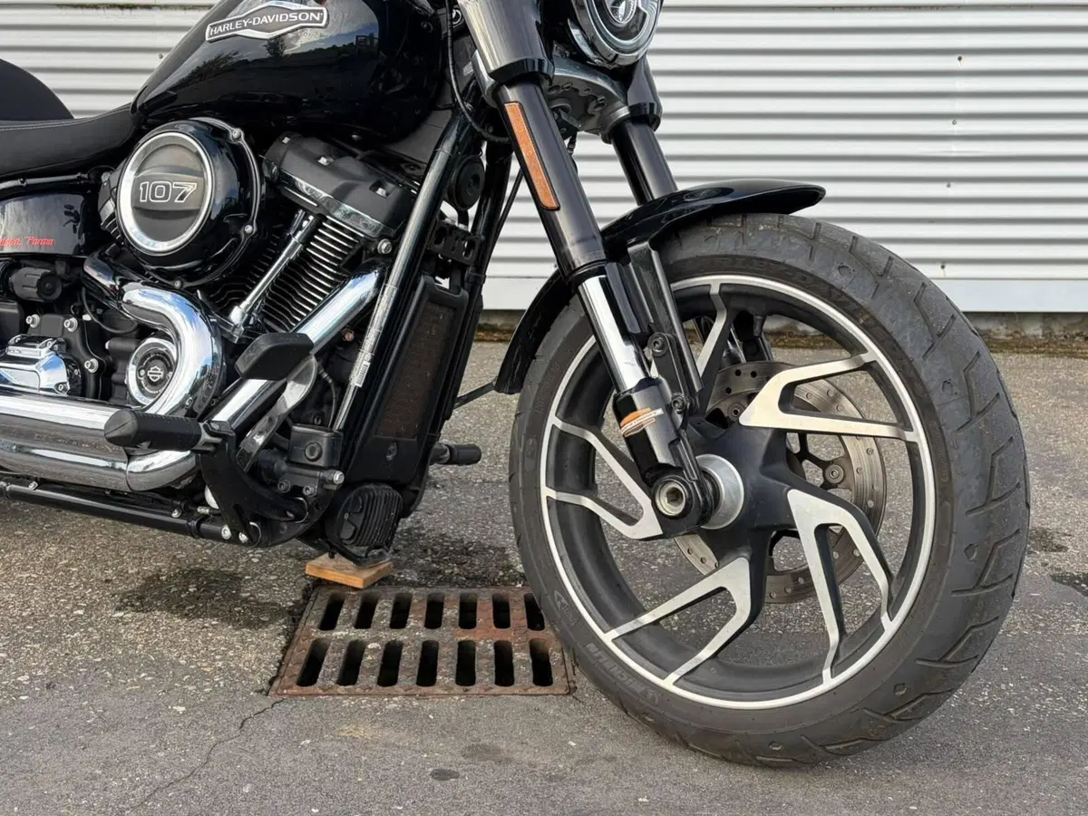 Harley-Davidson 107 Sport Glide (2018 - 20) (3)