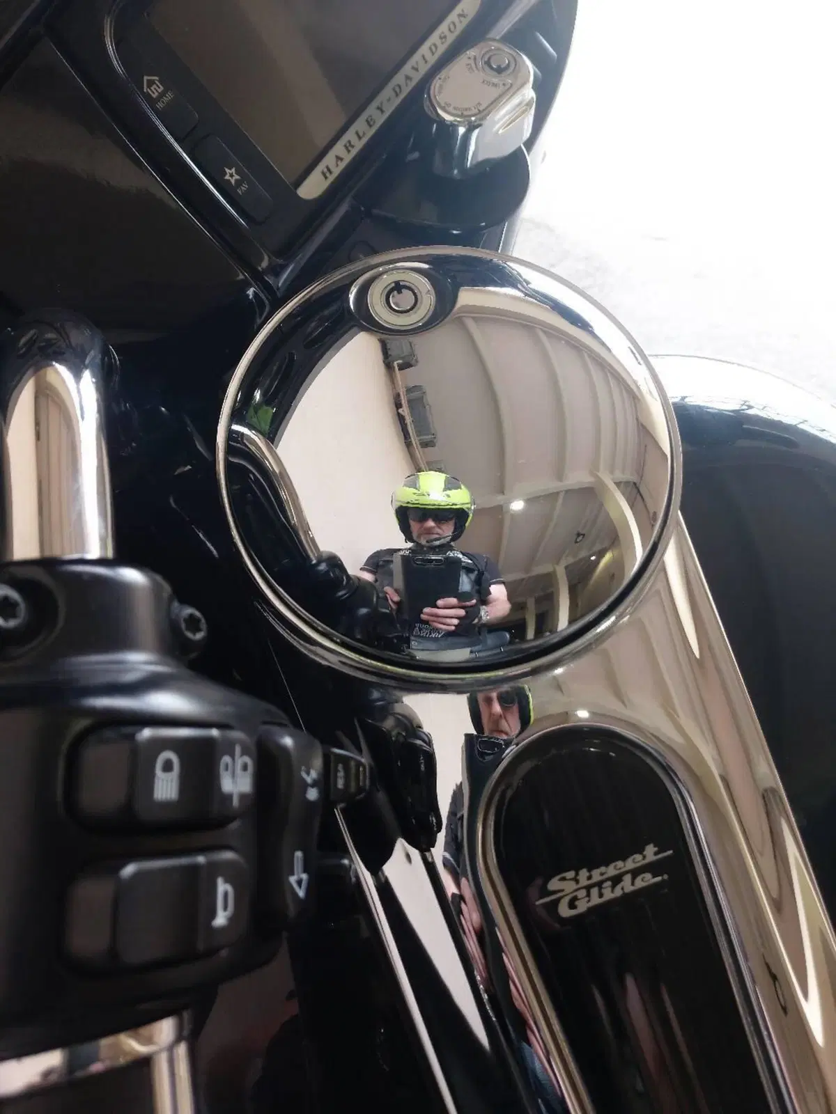 Harley-Davidson 1690 Street Glide Special (2014 - 16) - FLHX (12)