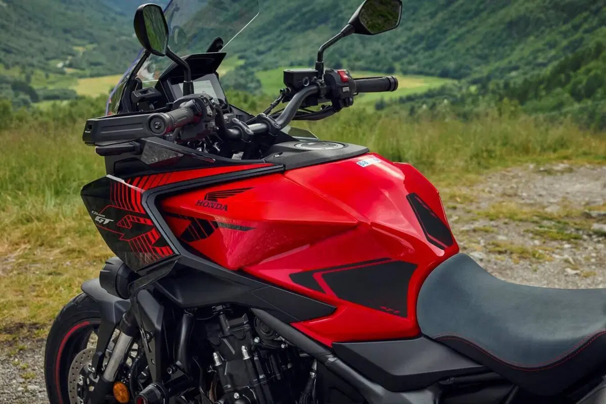 Honda CB 1000 GT (2026) (5)