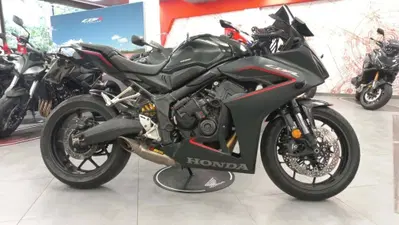 Honda CBR 650 R E-Clutch (2024 - 26) usata