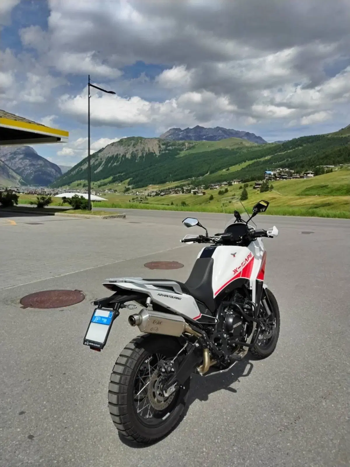 Moto Morini X-Cape 650 (2021 - 26) (2)