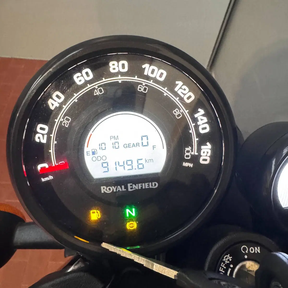 Royal Enfield HNTR 350 (2022 - 26) (4)