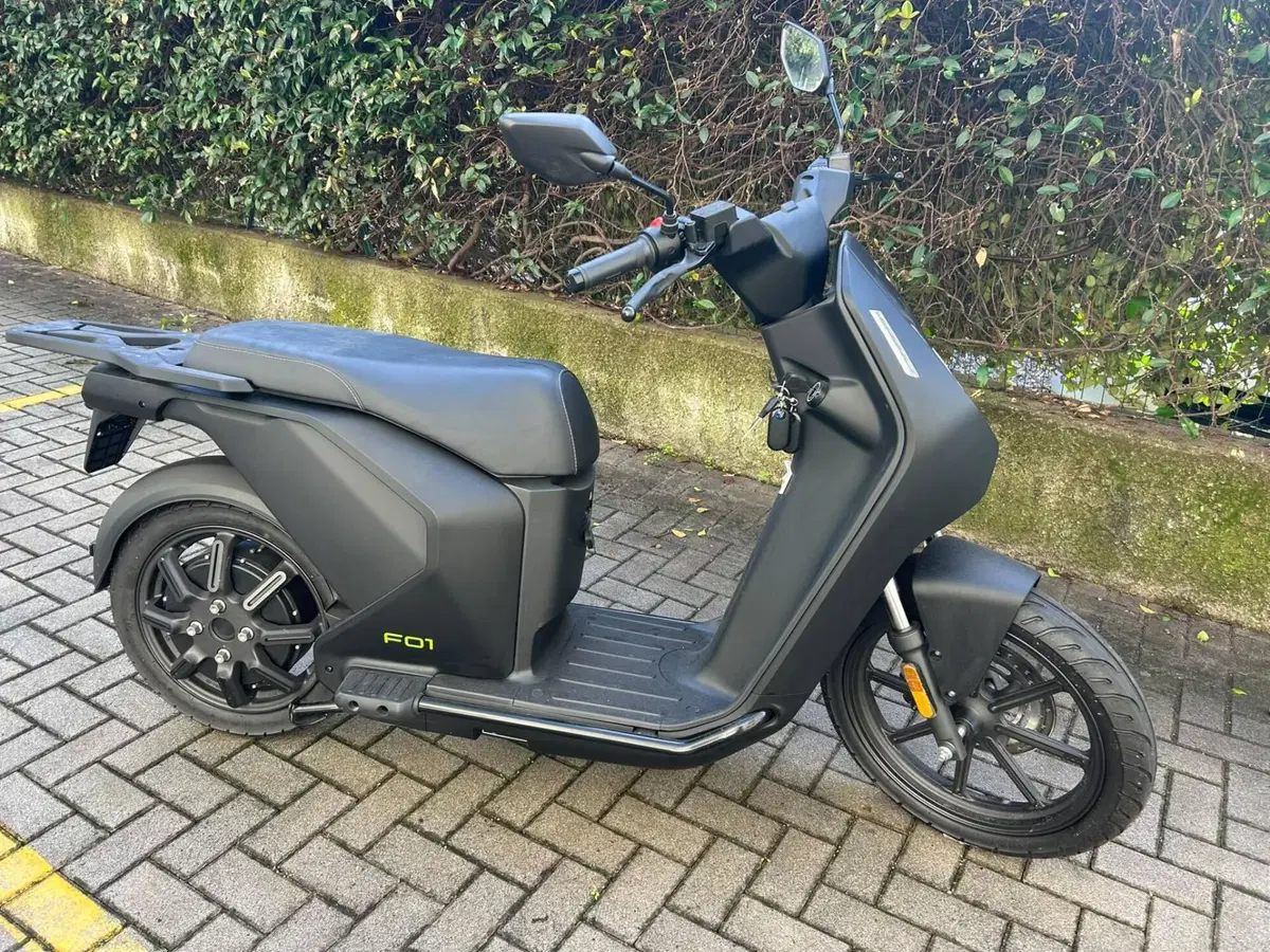 VMoto F01 L1 (2023 - 24) (3)